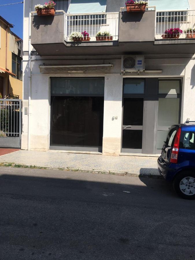 Da Nord A Sud - Loft Con Soppalco Villa Termoli Eksteriør bilde